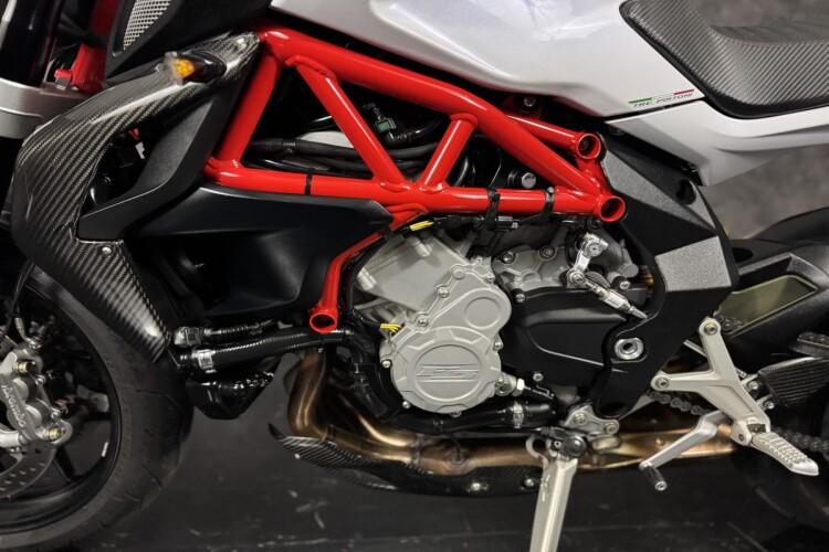 MV AGUSTA BRUTALE 800