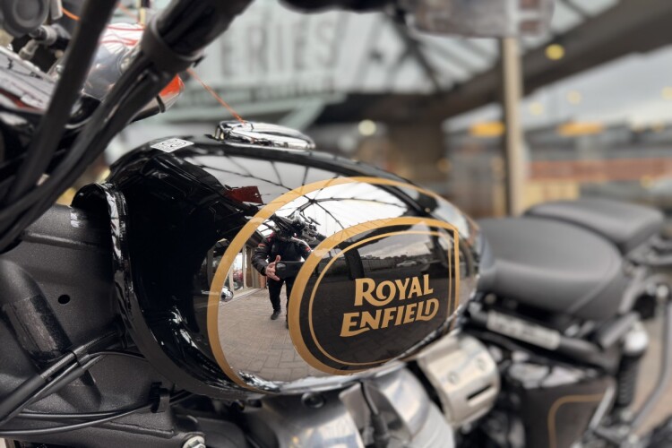 ROYAL ENFIELD CLASSIC 650