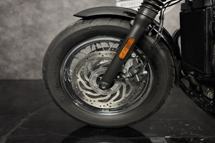 TRIUMPH SPEEDMASTER 1200