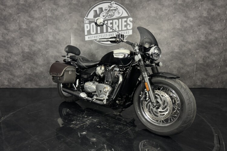 TRIUMPH SPEEDMASTER 1200