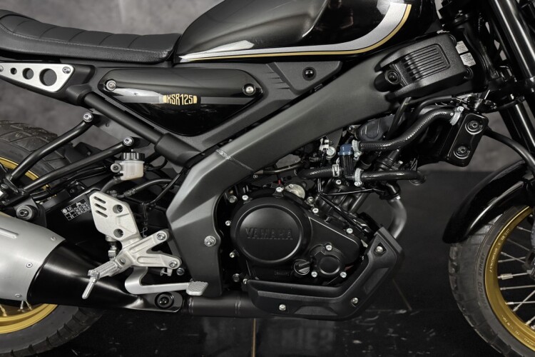 YAMAHA XSR125