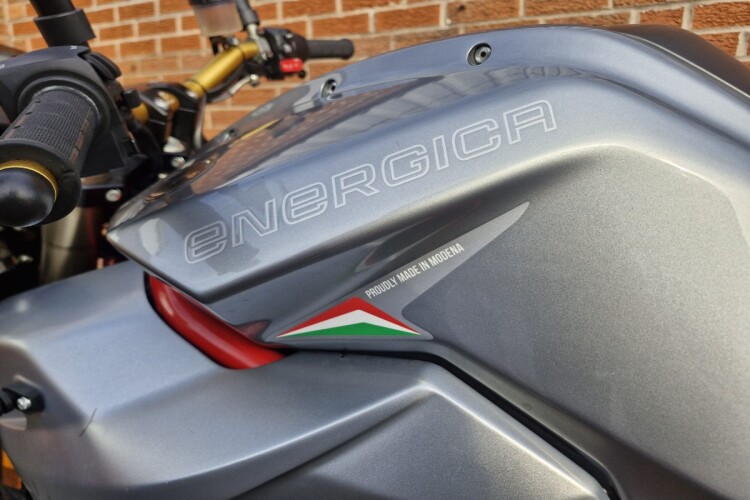 ENERGICA ESSEESSE 9