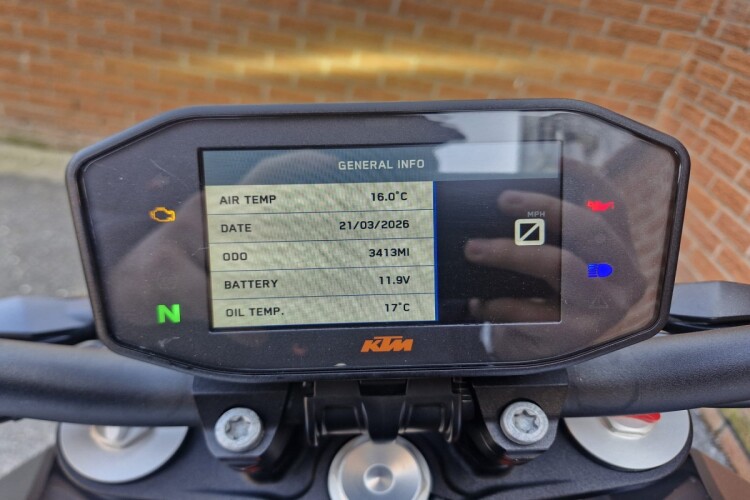 KTM 1290 SUPER DUKE R