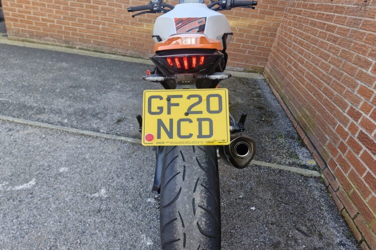 KTM 1290 SUPER DUKE R