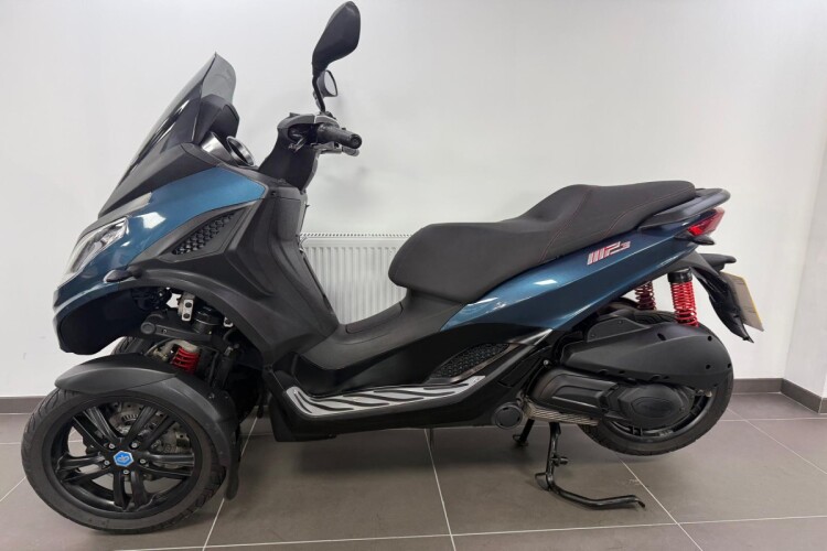PIAGGIO MP3 300
