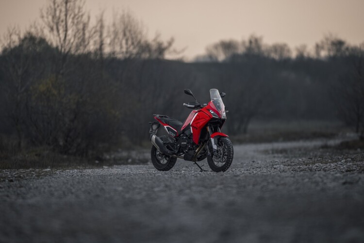 MOTO MORINI X-CAPE 700