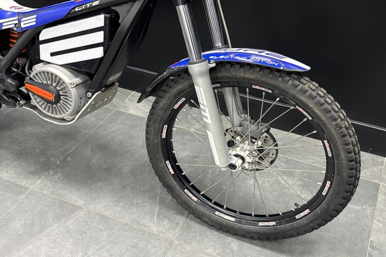 ELECTRIC MOTION EPURE