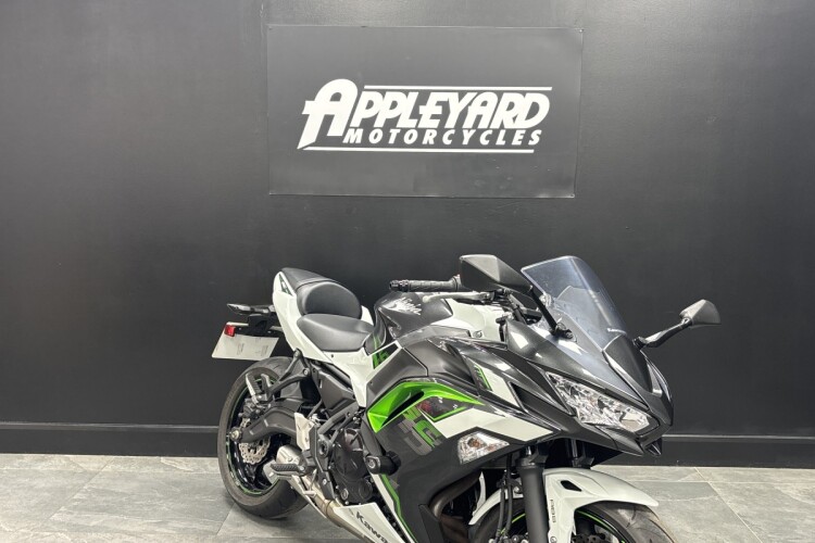 KAWASAKI NINJA 650