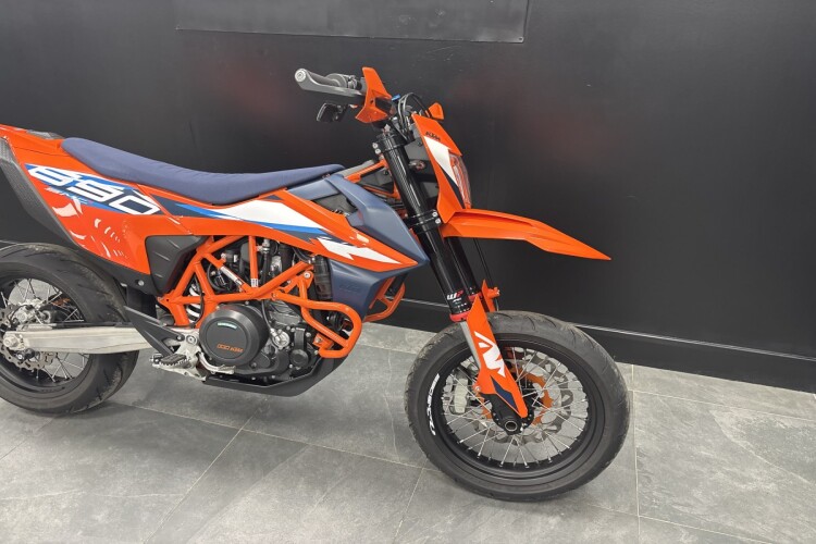 KTM 690 SMC R