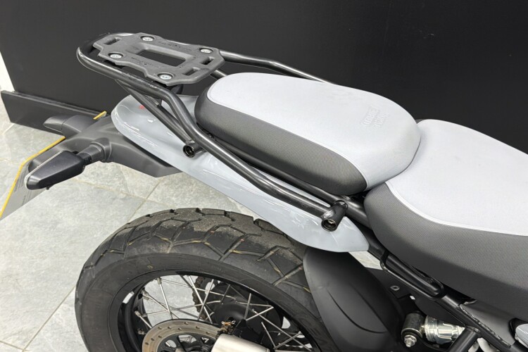 ROYAL ENFIELD HIMALAYAN 452