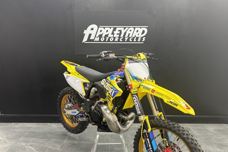 SUZUKI RM250