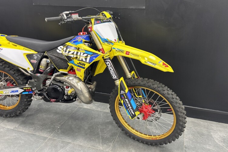 SUZUKI RM250