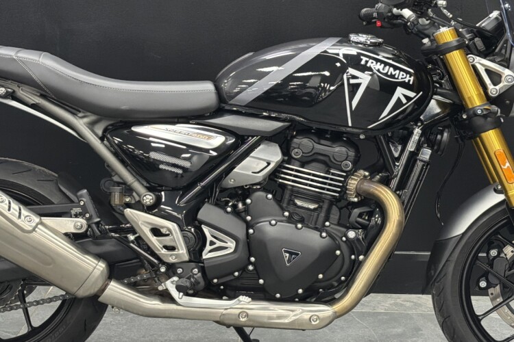 TRIUMPH SPEED 400