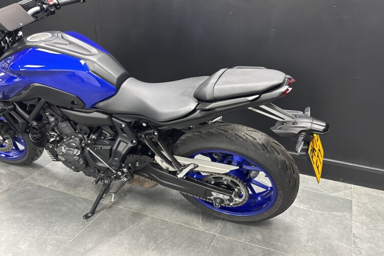 YAMAHA MT-07