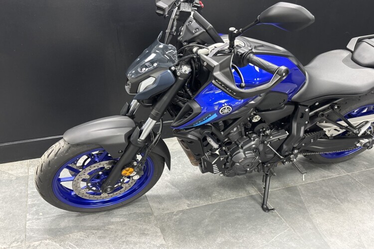 YAMAHA MT-07