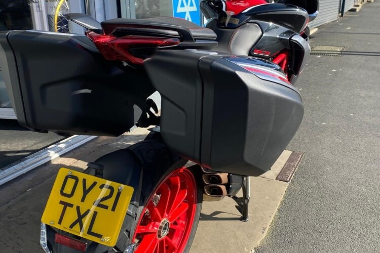 MV AGUSTA TURISMO VELOCE LUSSO RC