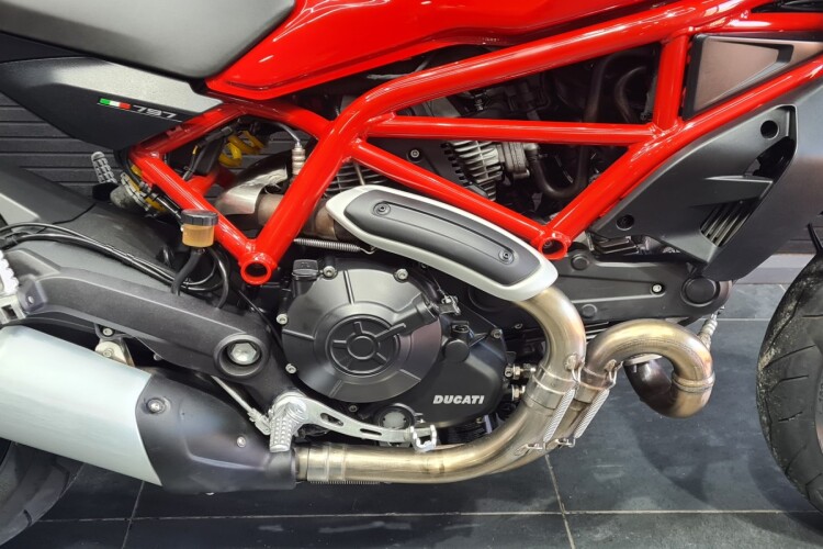 DUCATI MONSTER 797