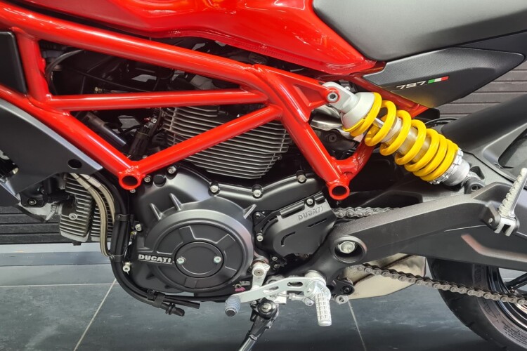 DUCATI MONSTER 797