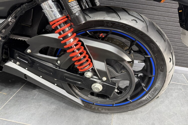 HARLEY-DAVIDSON STREET