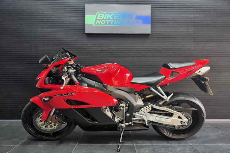 HONDA CBR1000RR FIREBLADE