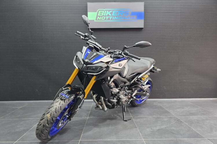 YAMAHA MT09