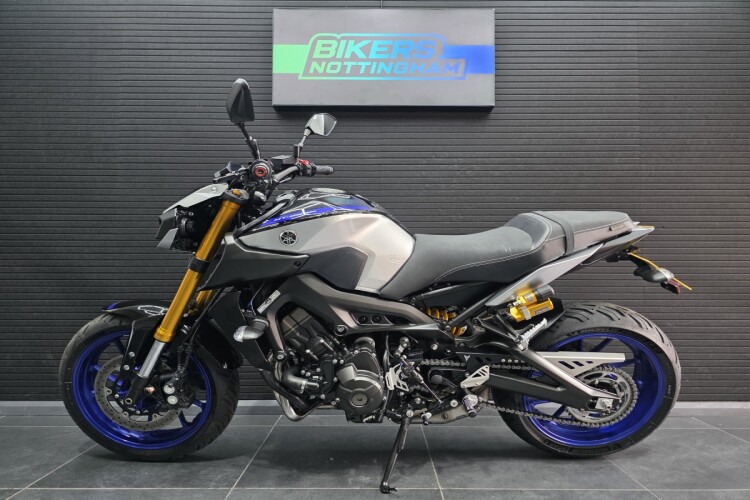 YAMAHA MT09