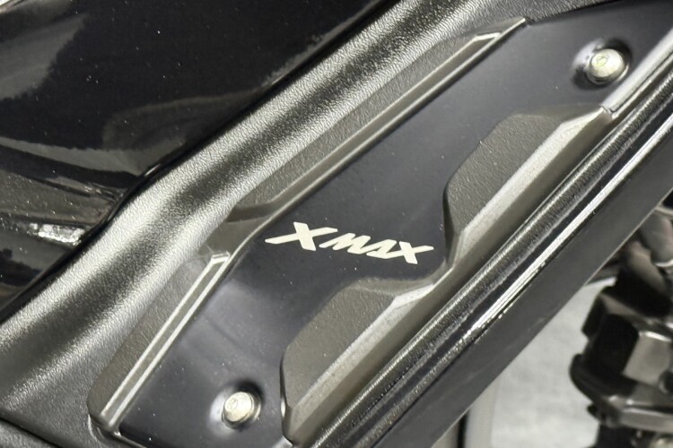 YAMAHA XMAX 300