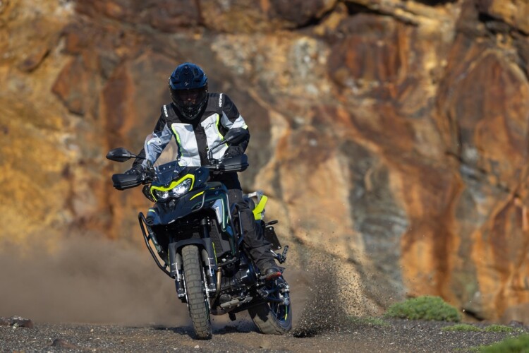 BENELLI TRK 702 X