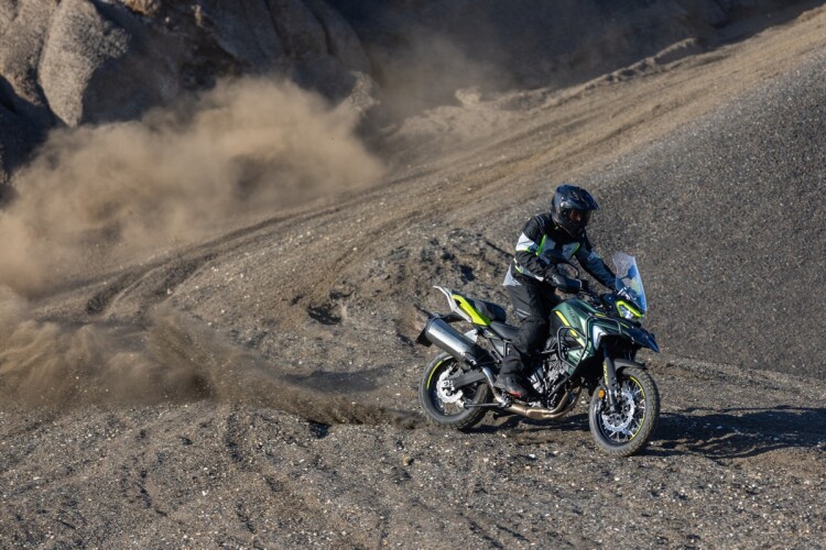 BENELLI TRK 702 X