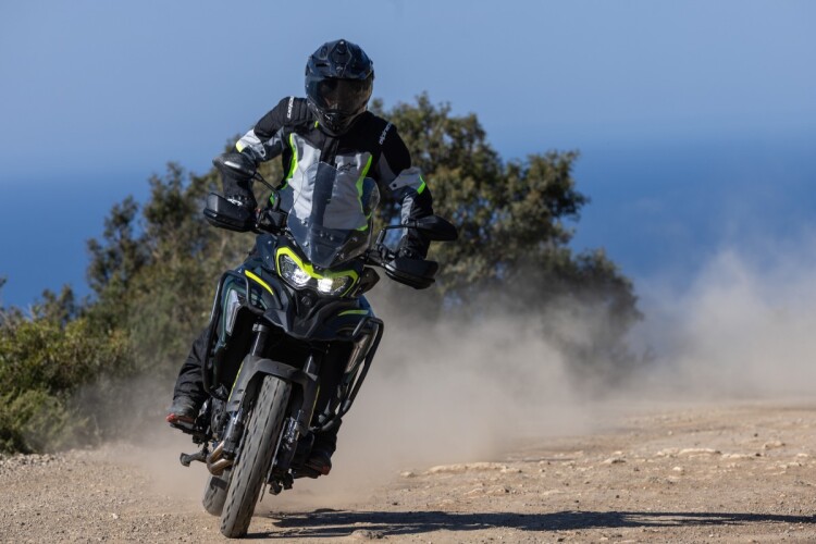 BENELLI TRK 702 X