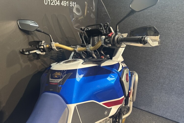 HONDA CRF1000L AFRICA TWIN