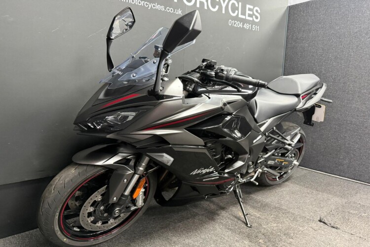 KAWASAKI NINJA 1100 SX