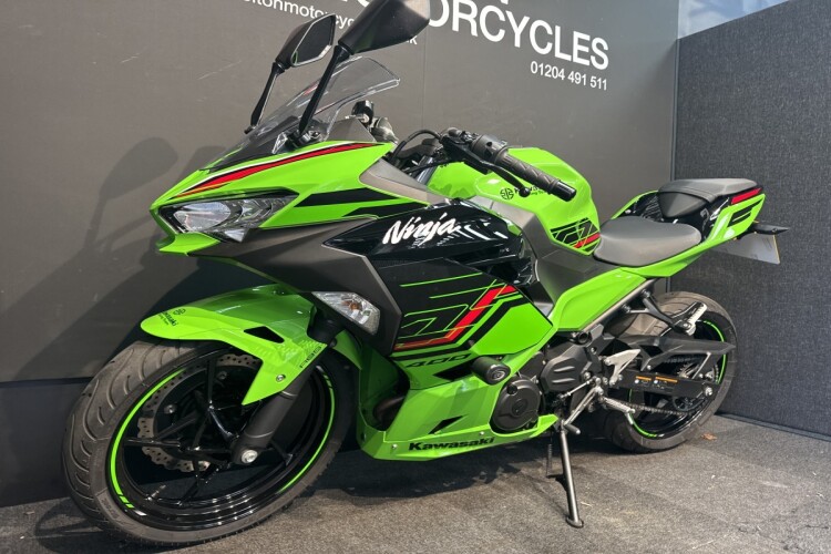 KAWASAKI NINJA 400