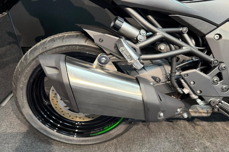 KAWASAKI VERSYS 1100