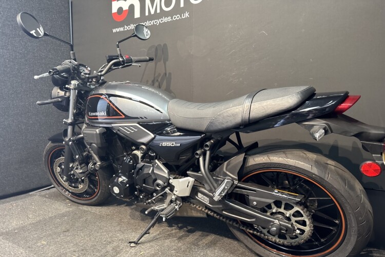 KAWASAKI Z650 RS