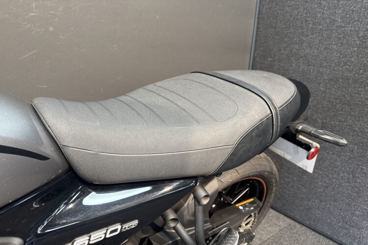 KAWASAKI Z650 RS