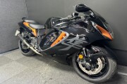 SUZUKI GSX1300R HAYABUSA