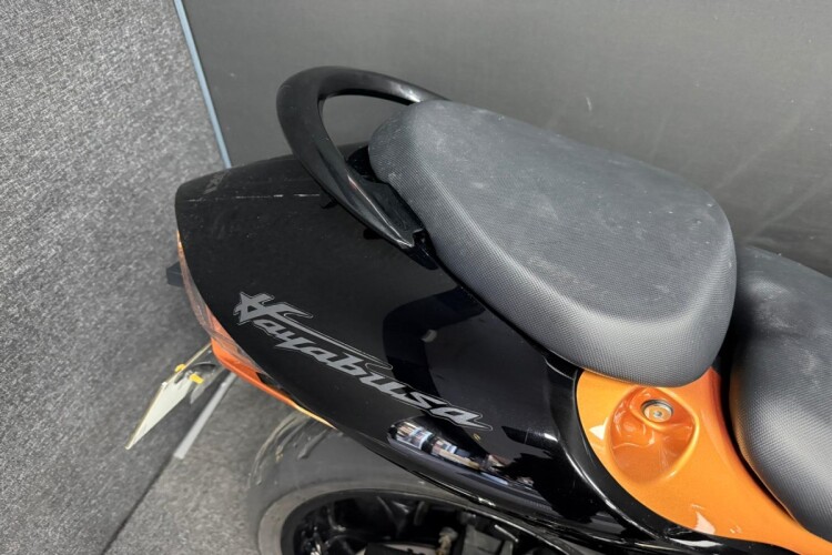 SUZUKI GSX1300R HAYABUSA