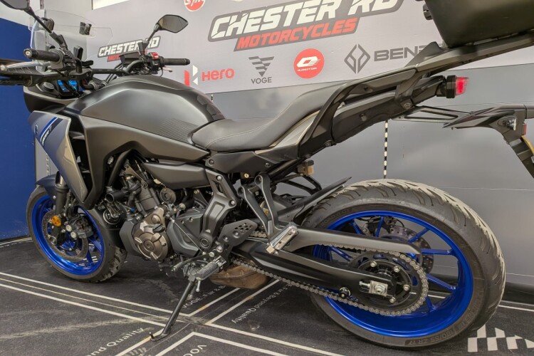 YAMAHA TRACER 7