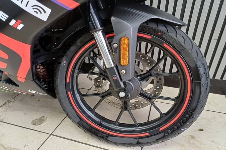 APRILIA RS4 125