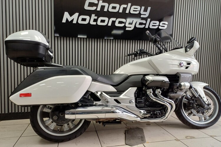 HONDA CTX1300