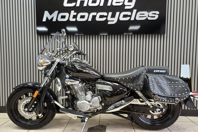 KEEWAY SUPERLIGHT 125