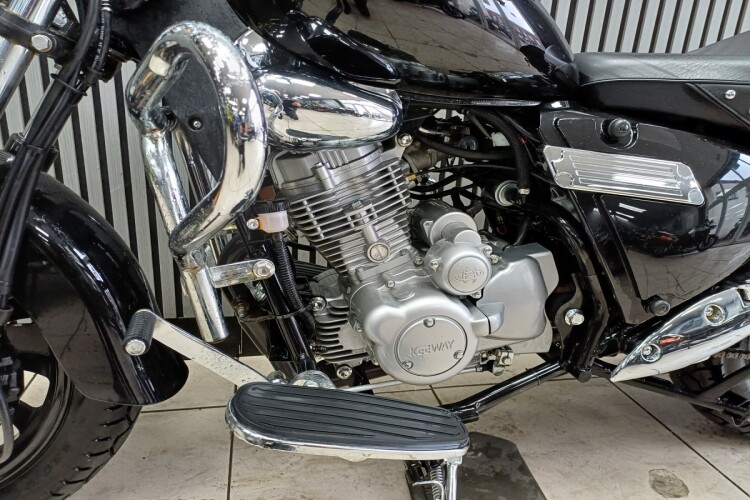 KEEWAY SUPERLIGHT 125