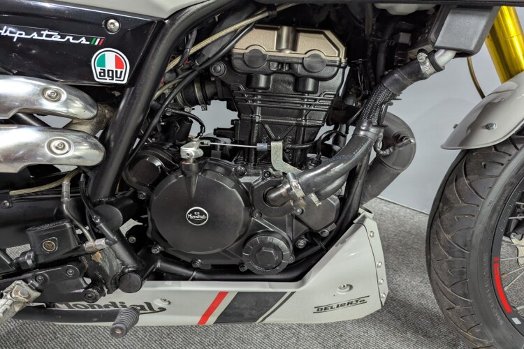 FB MONDIAL HPS125 HIPSTER