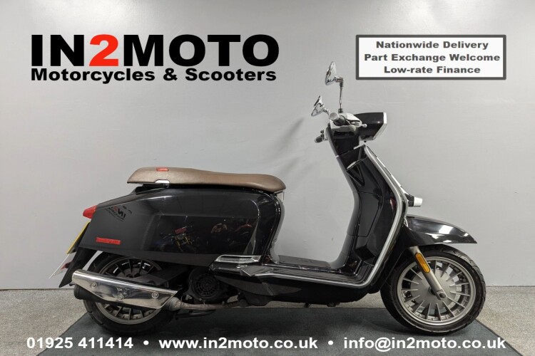 LAMBRETTA V125 SPECIAL