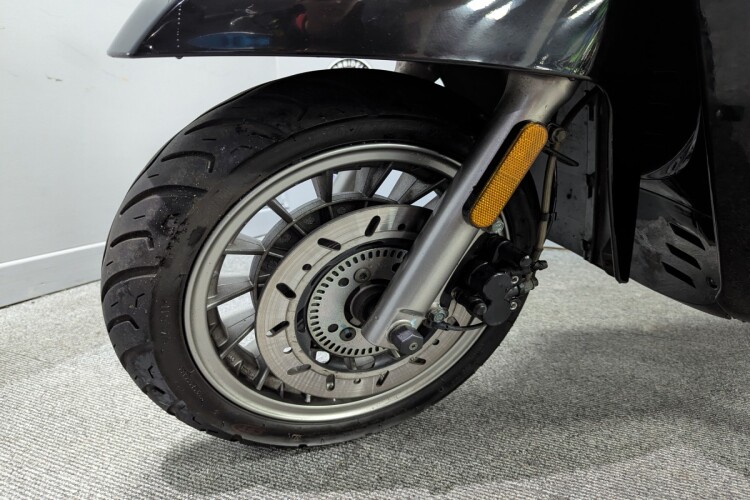 LAMBRETTA V125 SPECIAL