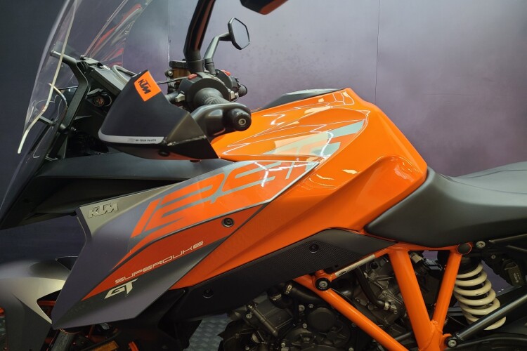 KTM 1290 SUPER DUKE GT