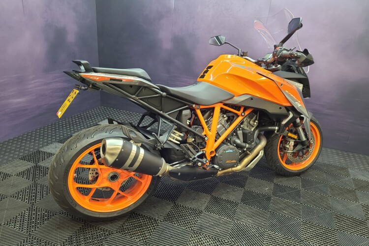 KTM 1290 SUPER DUKE GT