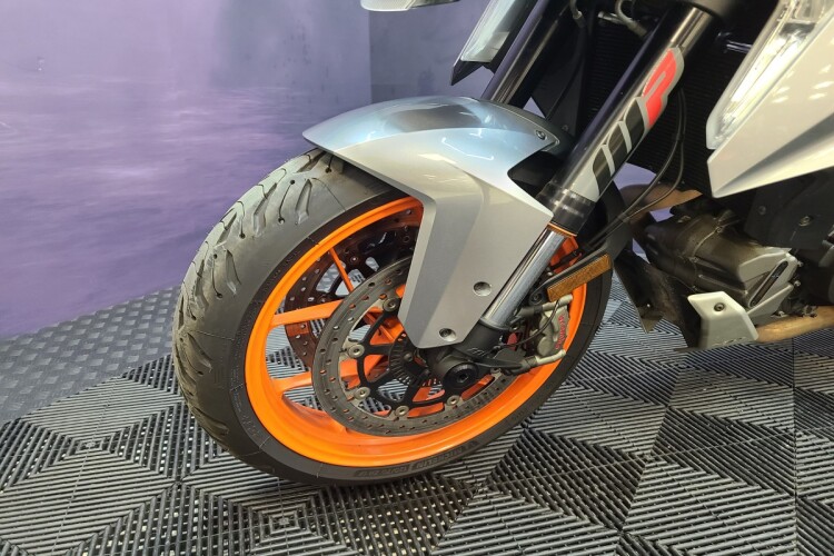 KTM 1290 SUPER DUKE GT
