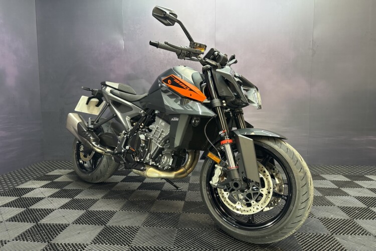 KTM 990 DUKE
